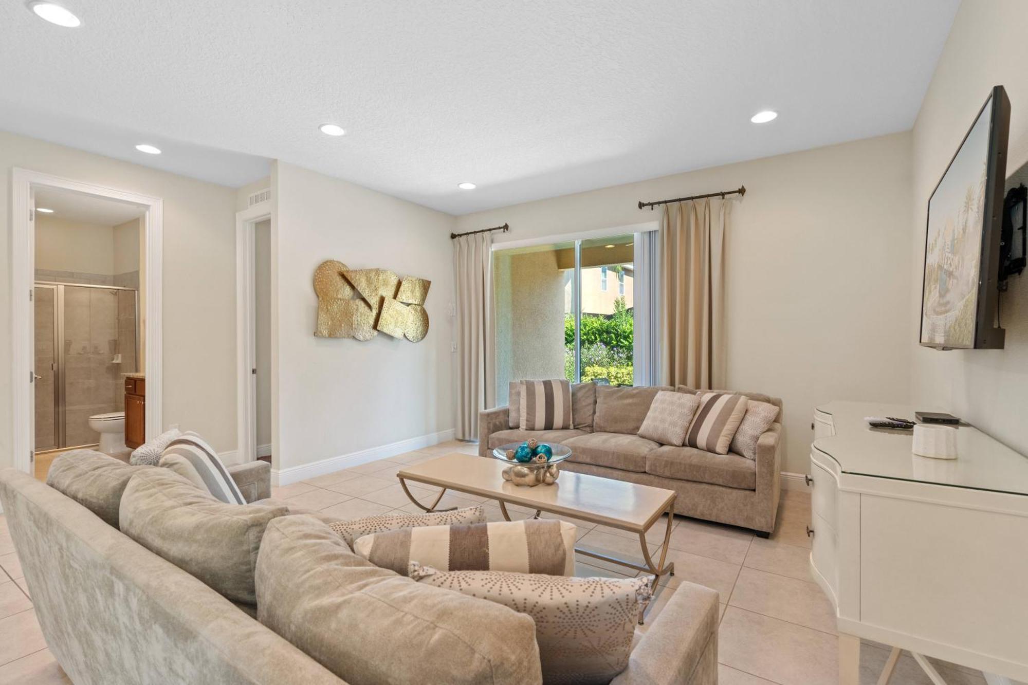 Encore 8bd,game Room,pool,themed Close To Holiday home *
