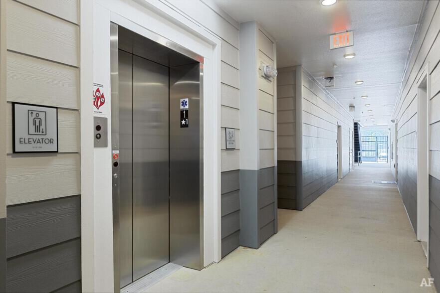 Complete Contemporary 10 Min To Parks Pets Allowed, Resort-style Amenities Apartment Orlando
