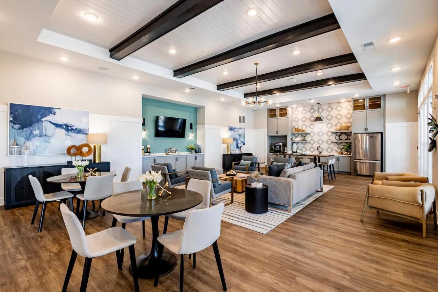 Complete Contemporary 10 Min To Parks Pets Allowed, Resort-style Amenities Orlando