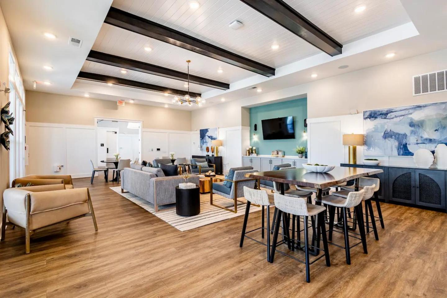 Apartment Complete Contemporary 10 Min To Parks Pets Allowed, Resort-style Amenities *