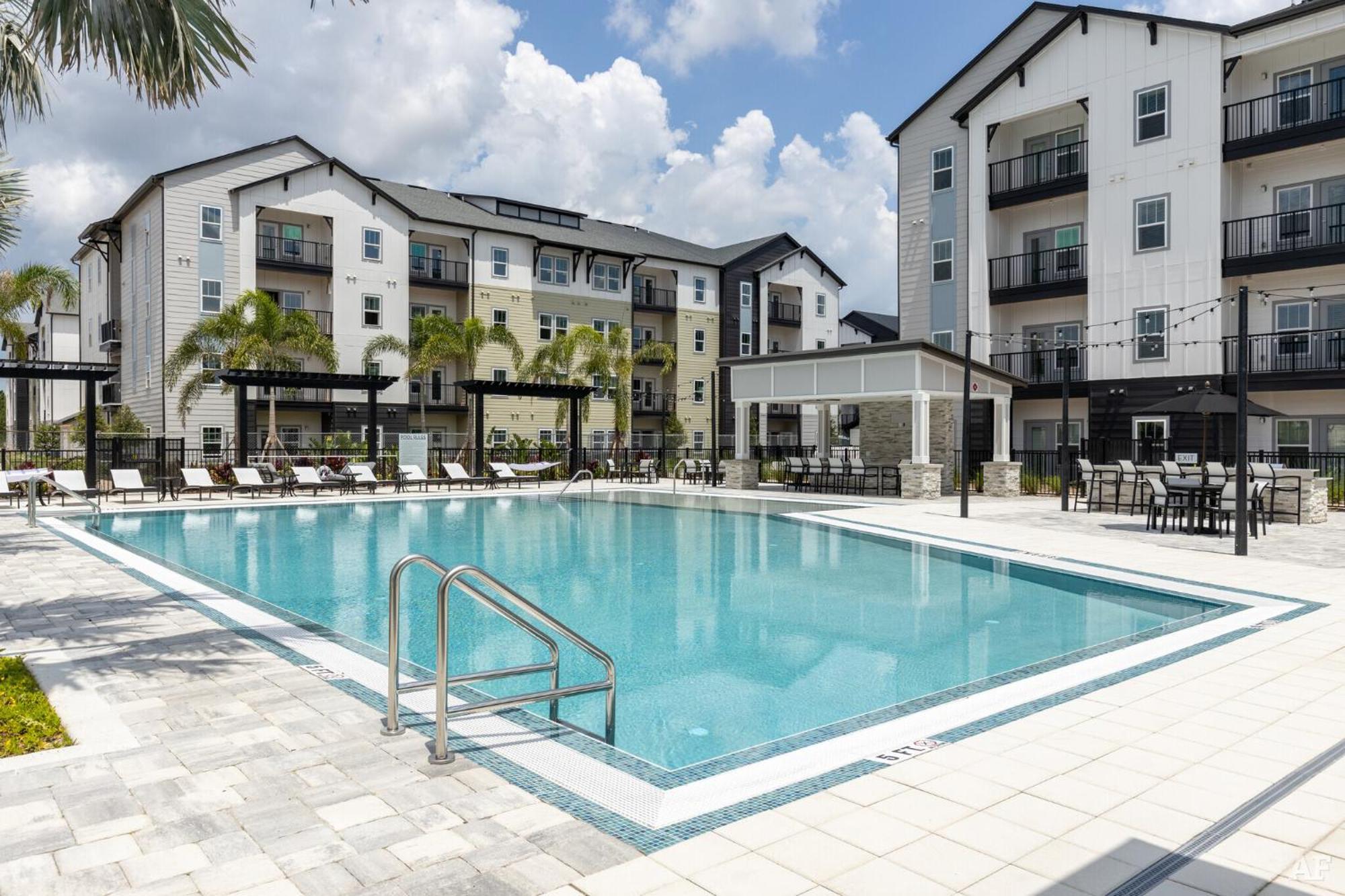 Complete Contemporary 10 Min To Parks Pets Allowed, Resort-style Amenities * Orlando