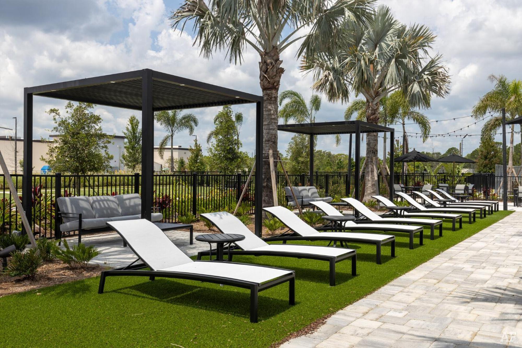 Apartment Complete Contemporary 10 Min To Parks Pets Allowed, Resort-style Amenities *
