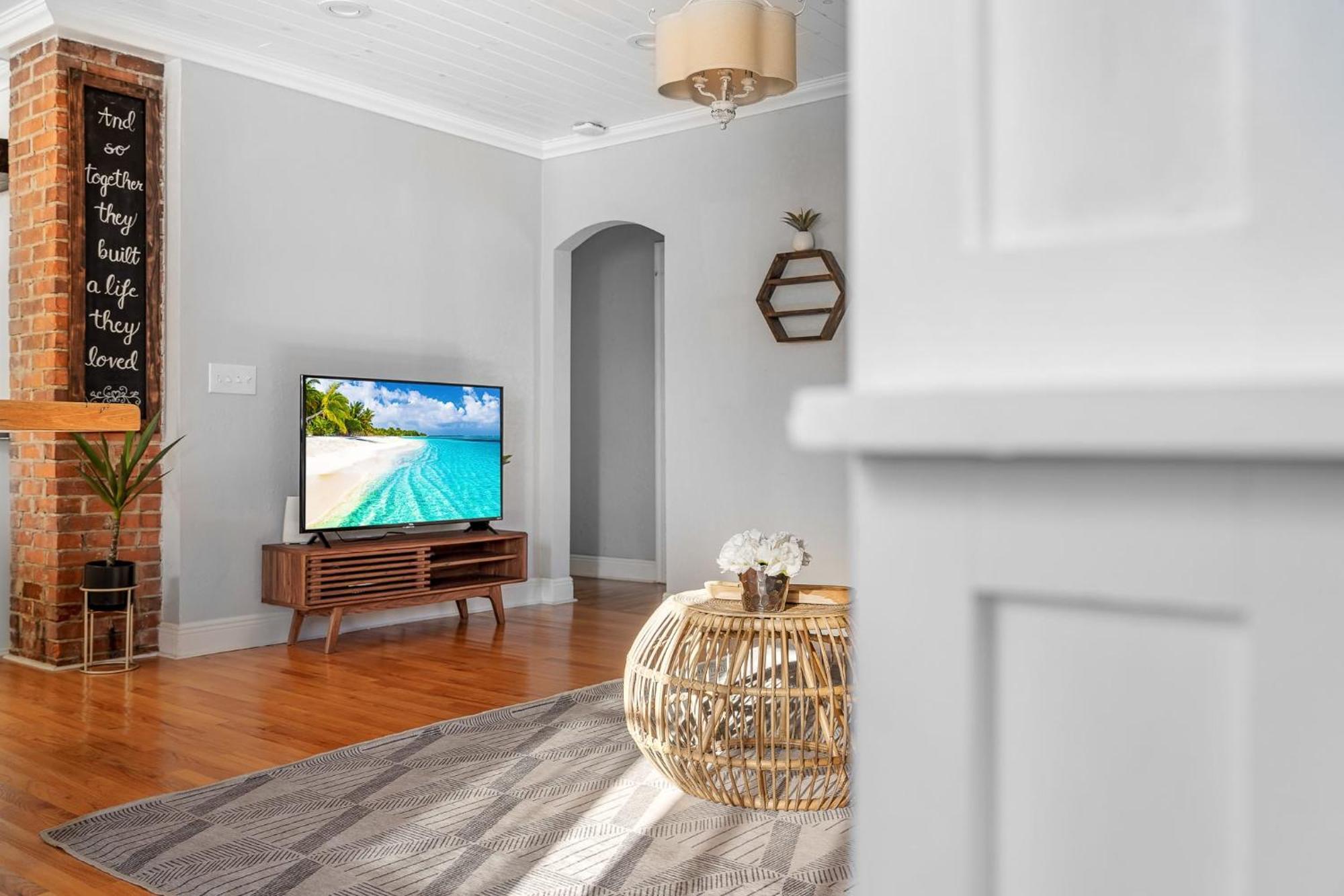 Tiny - 3 Mi To Downtown & Winter Park Holiday home