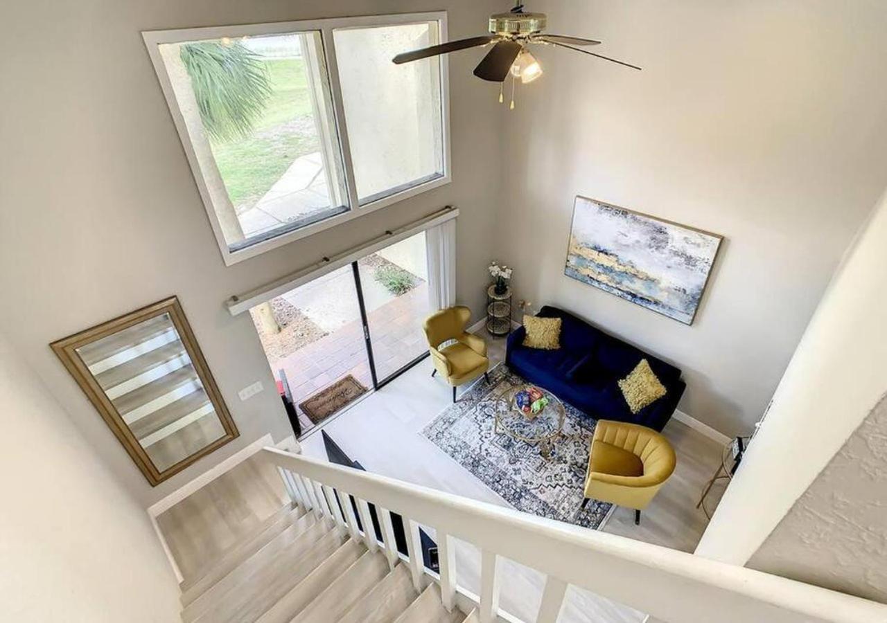 Charming Lakeview Retreat Iii