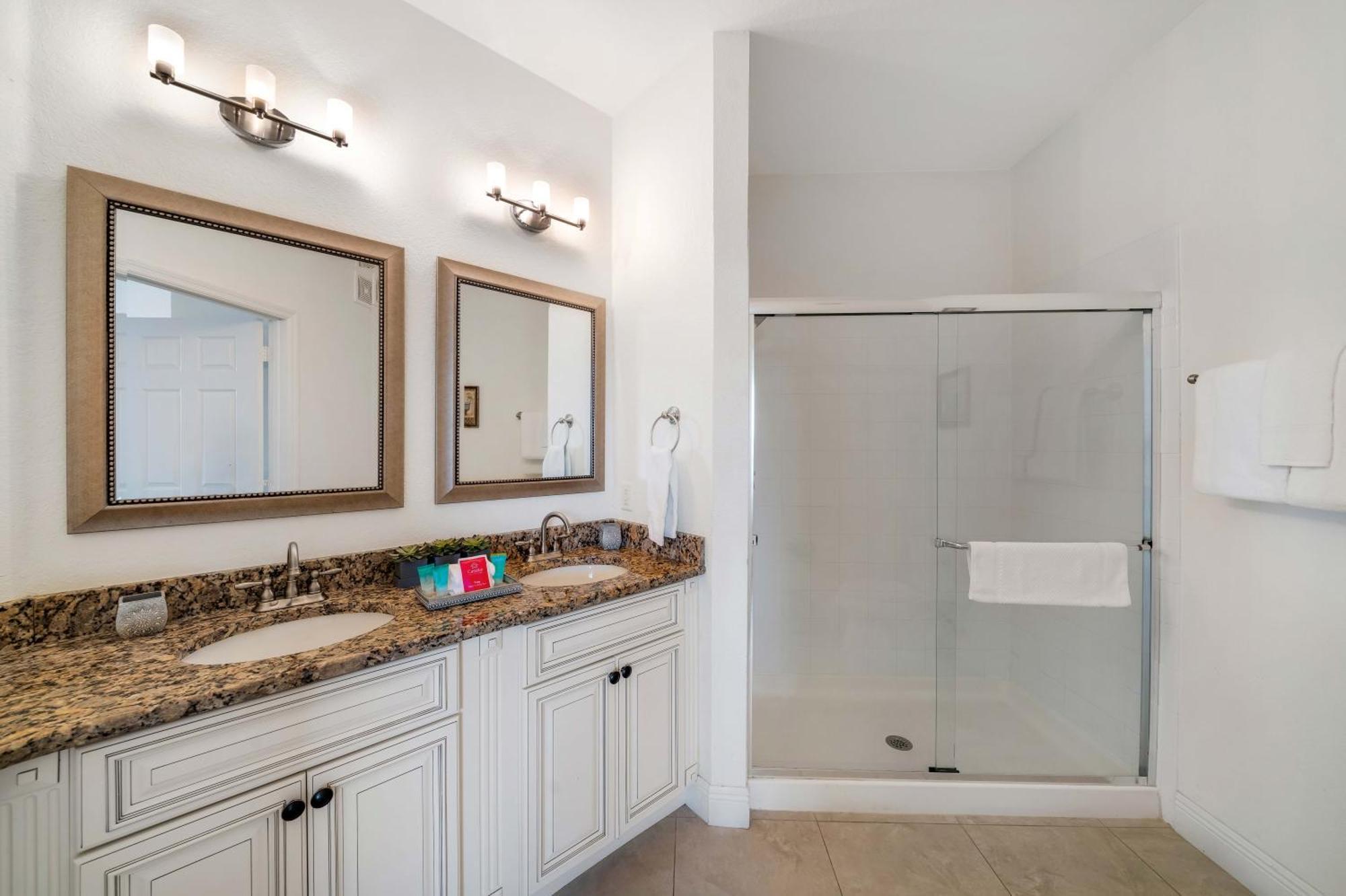 Apartment Updated Near Conv Ctr, I-drive & Universal Orlando