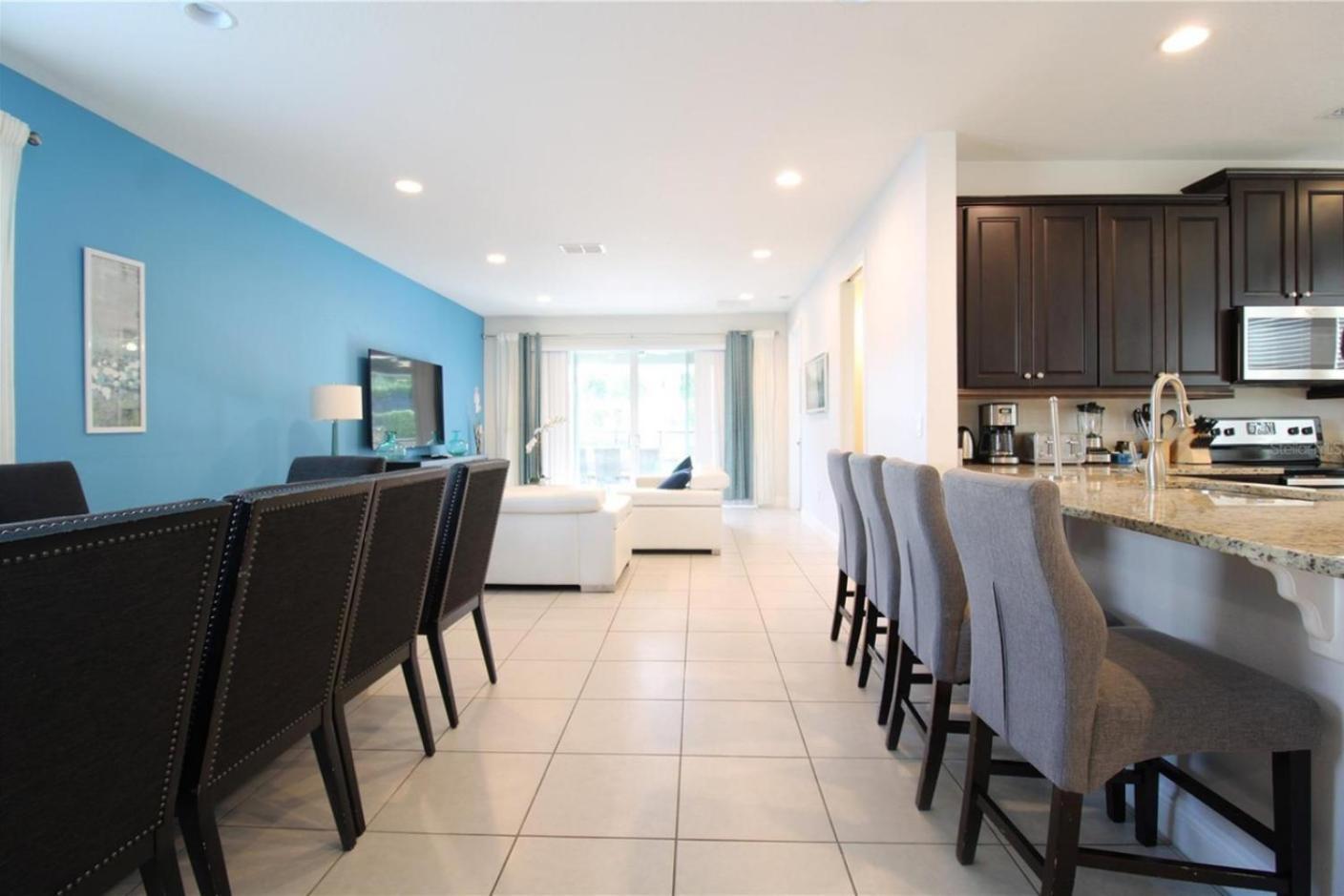 Holiday home Family Themed House Close To With Private Pool And Huge Backyard