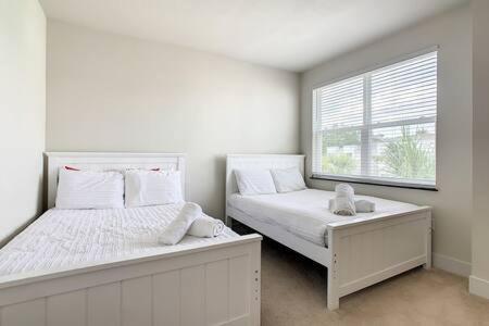 Trendy Thematic 3br Townhouse With Private Pool