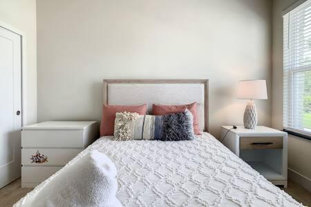 Holiday home Trendy Thematic 3br Townhouse With Private Pool *