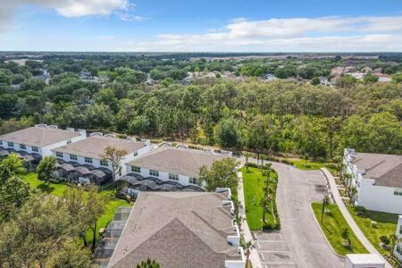Trendy Thematic 3br Townhouse With Private Pool Holiday home *
