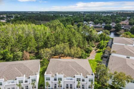 Trendy Thematic 3br Townhouse With Private Pool Orlando