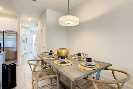 Holiday home Trendy Thematic 3br Townhouse With Private Pool *
