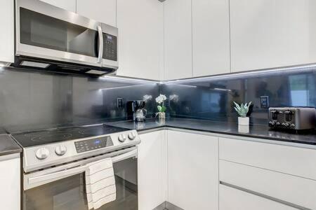Holiday home Trendy Thematic 3br Townhouse With Private Pool