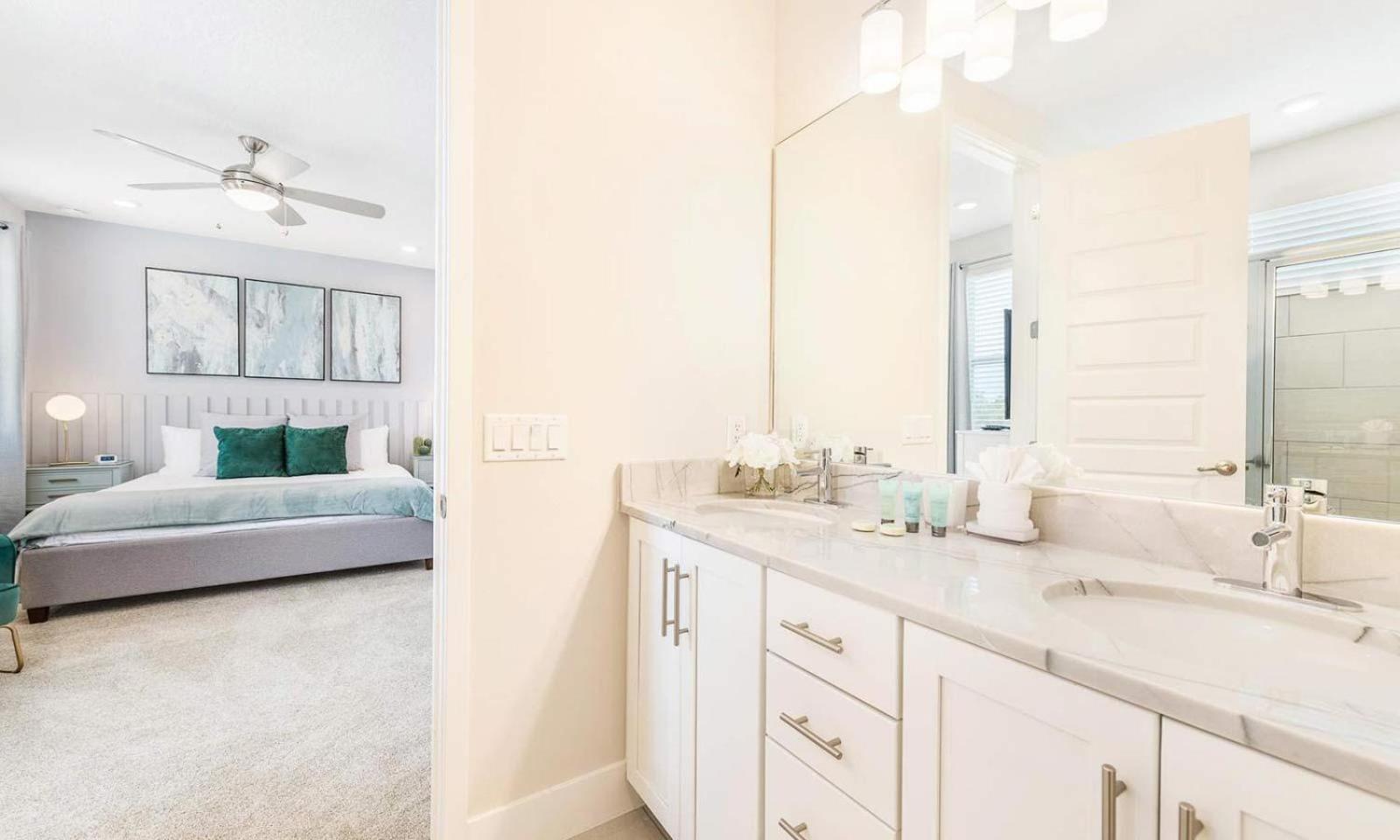 Energetic 6 Bdrm With Games At Encore Holiday home