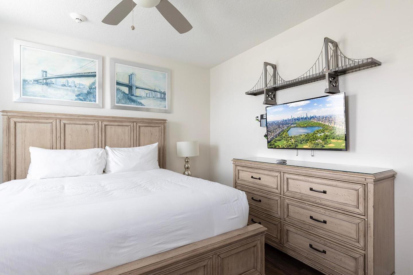 Chic 11 Bdrm With Private Pool In Encore Holiday home Orlando