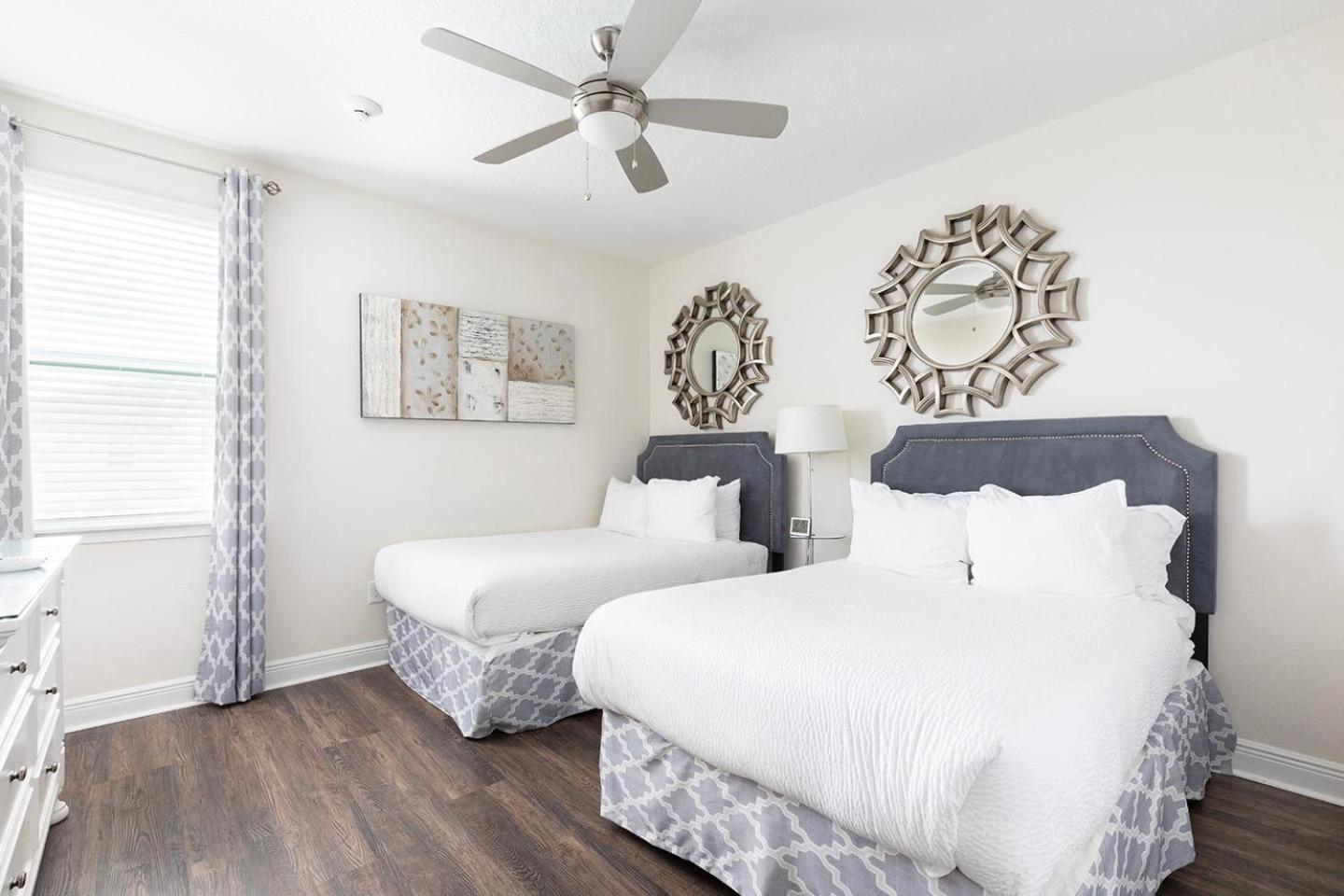 Holiday home Chic 11 Bdrm With Private Pool In Encore *