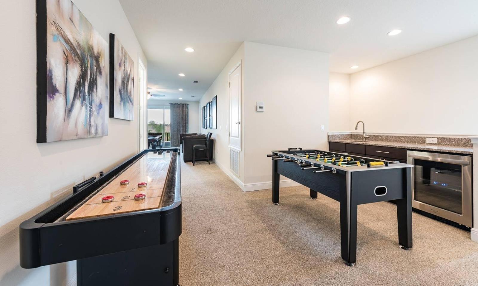 Luxurious 11 Bdrm With Tiki Themed Game At Encore *