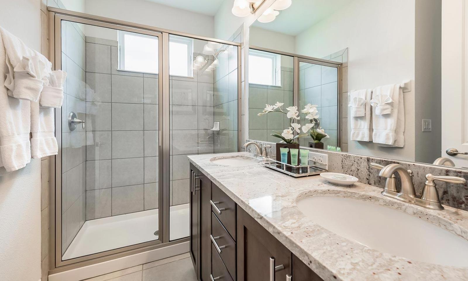 Spacious 11 Bdrm With Theater At Encore Holiday home *