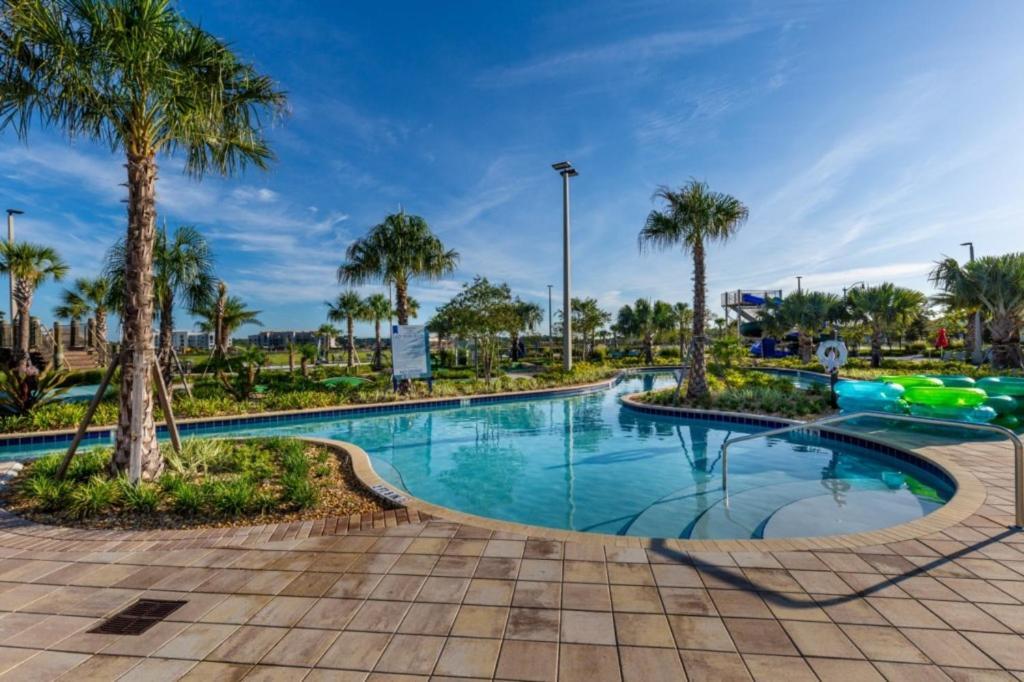 2 Bedrooms - 2 Bathrooms - Storey 3120-106 Pc