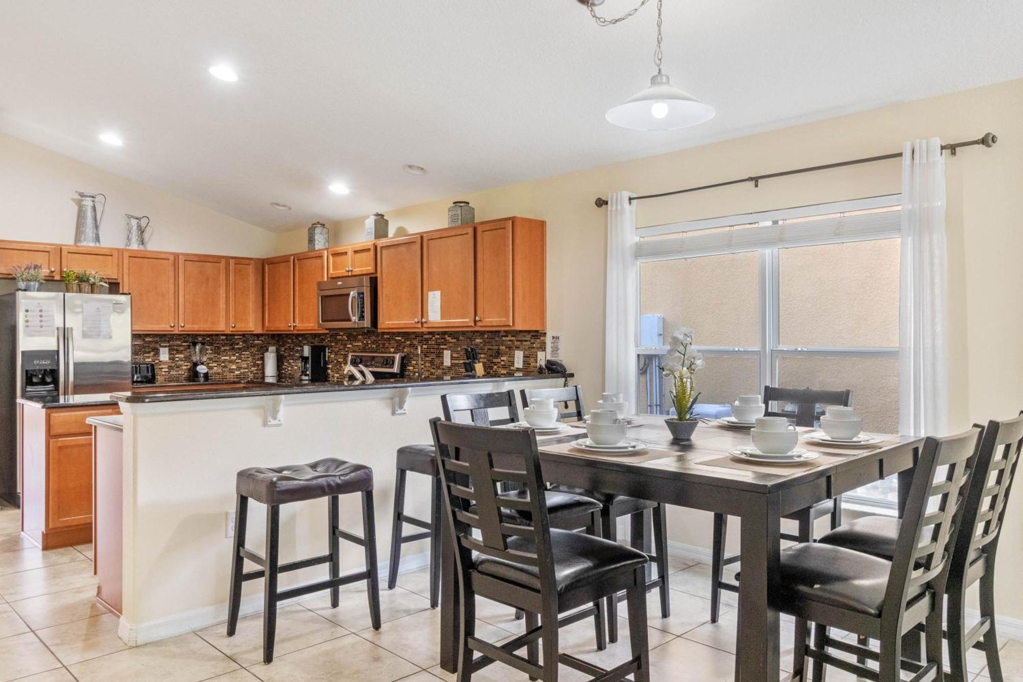 5 Bedrooms - 3 Bathrooms - Veranda Palms 4458 Np Holiday home *