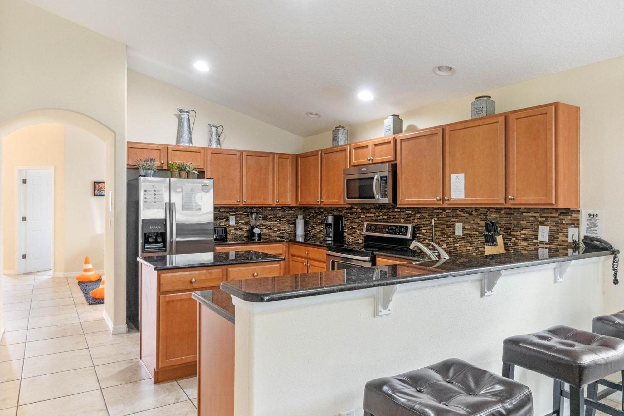 5 Bedrooms - 3 Bathrooms - Veranda Palms 4458 Np Holiday home