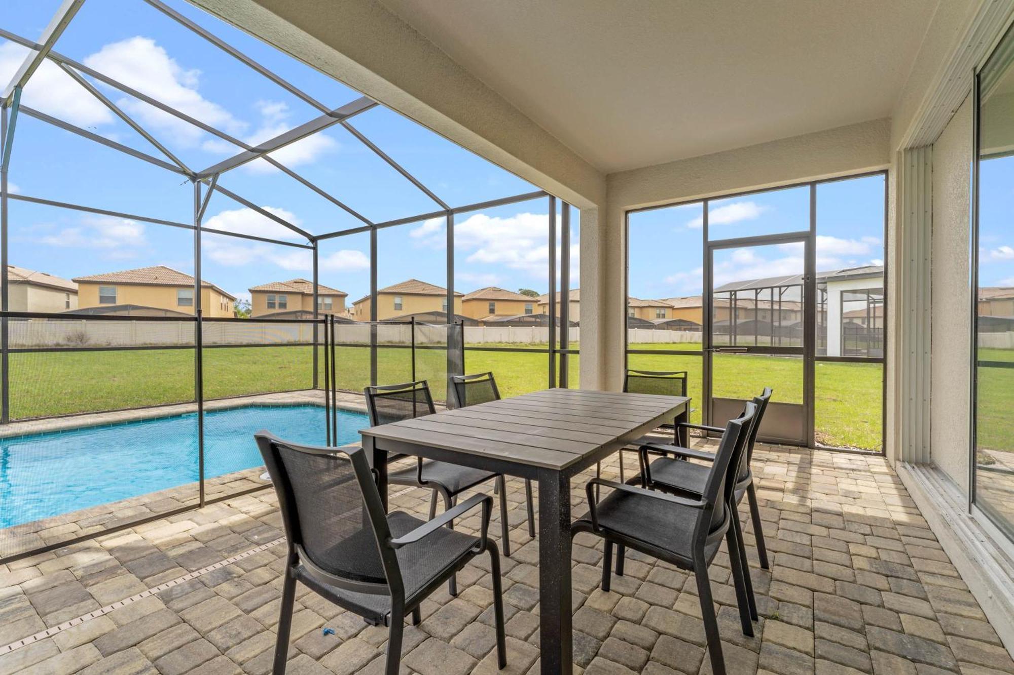 9 Bedrooms - 6,5 Bathrooms Solara 8905 Th * Orlando