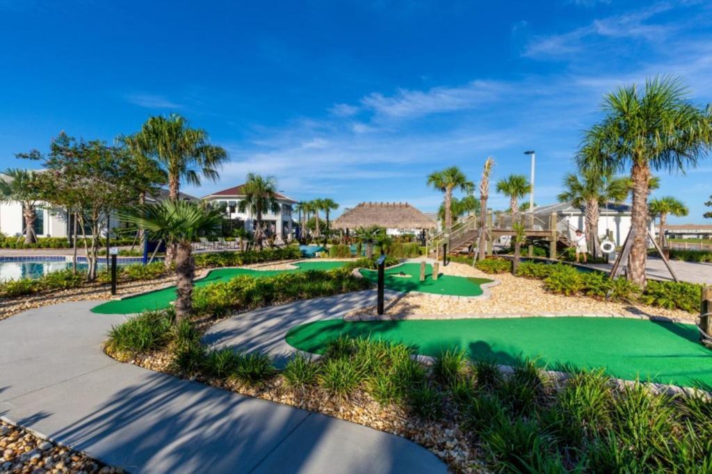 Apartment 3 Bedrooms - 2 Bathrooms - Storey 4751-308 Ct *