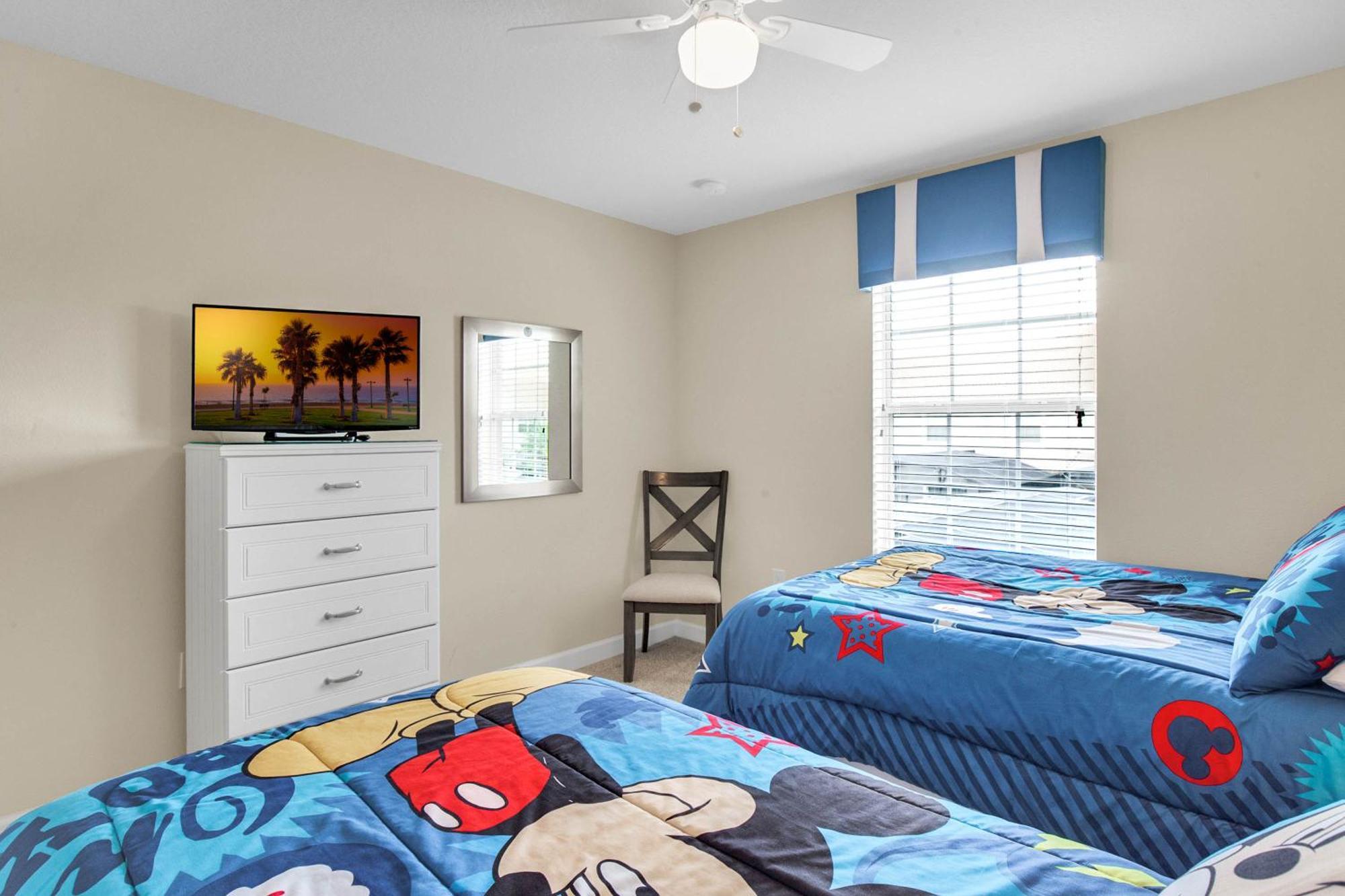 4 Bedrooms - 3 Bathrooms - Storey 3150 Pp Holiday home *