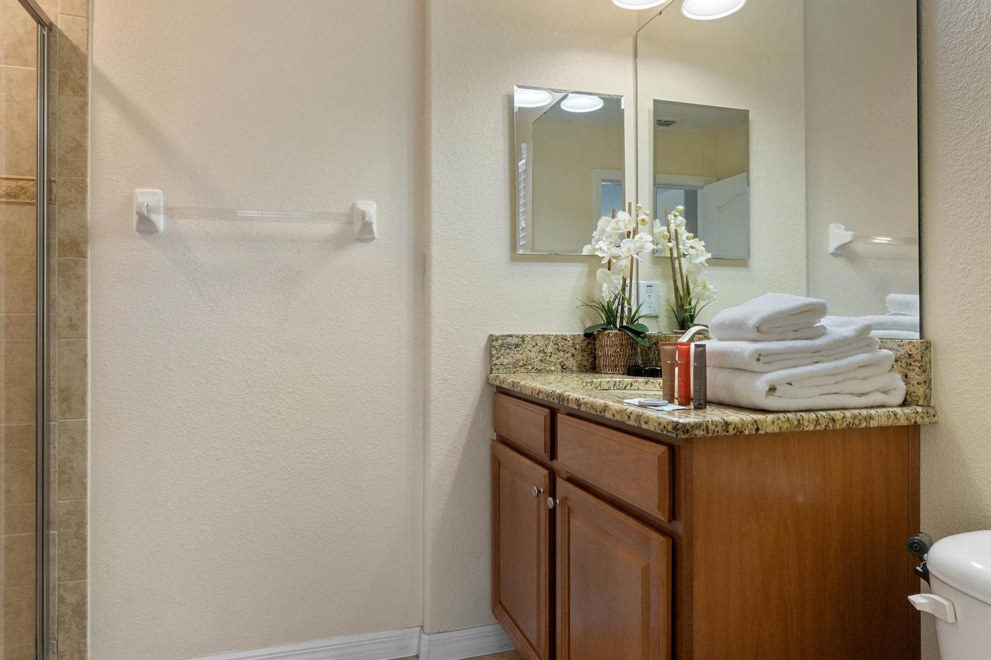 Holiday home 5 Bedrooms - 4 Bathrooms - Paradise Palms 2979 Bp