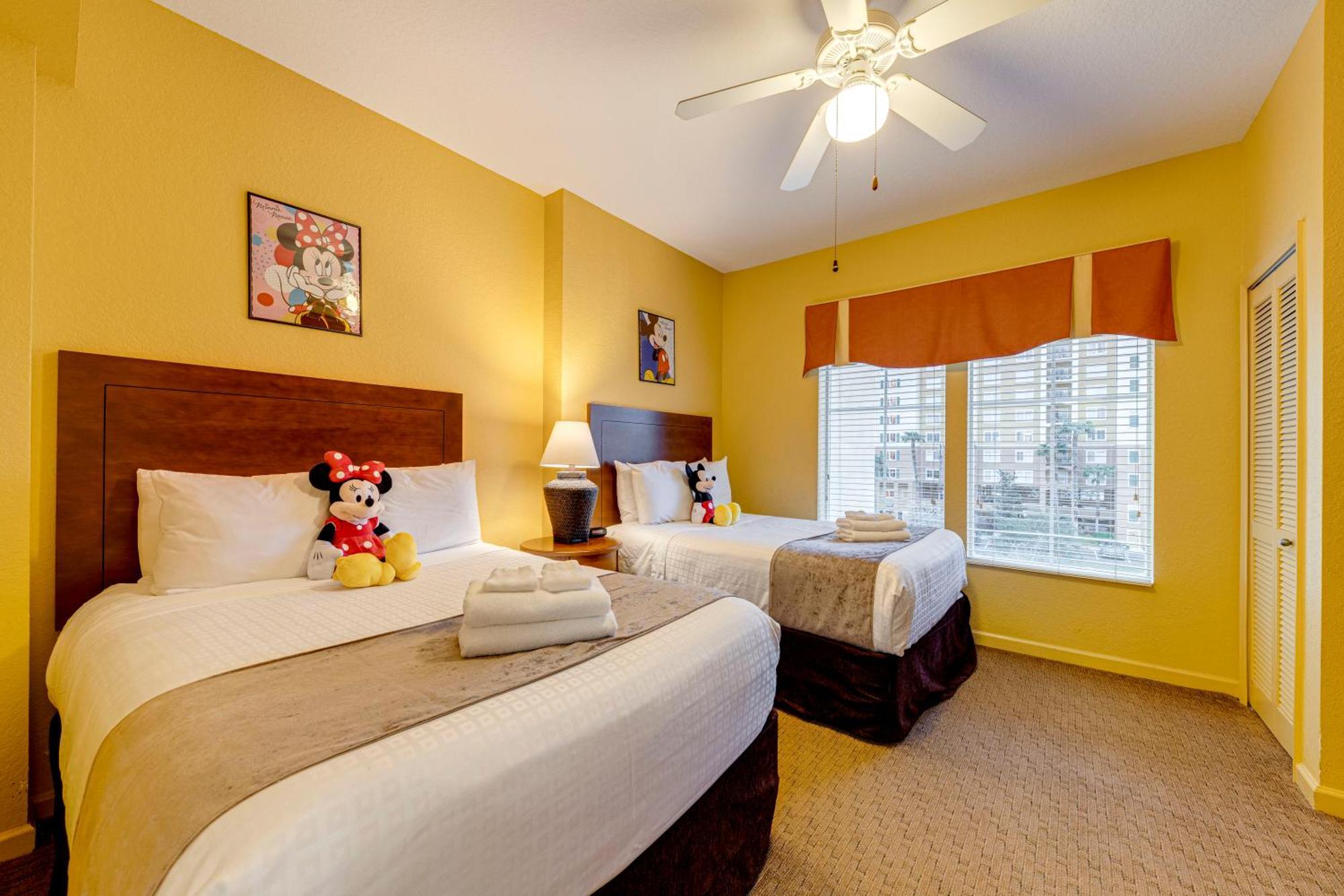 Elegant Retreat Near Disney Apartment