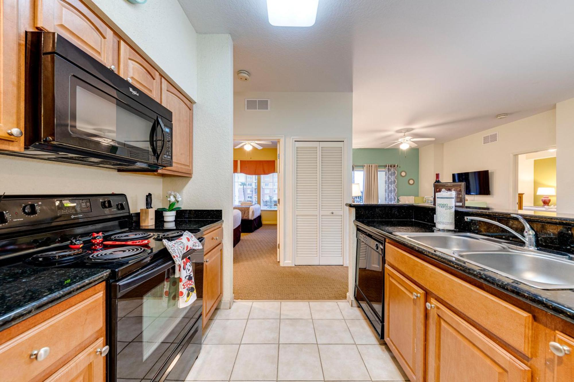 Elegant Retreat Near Disney Apartment