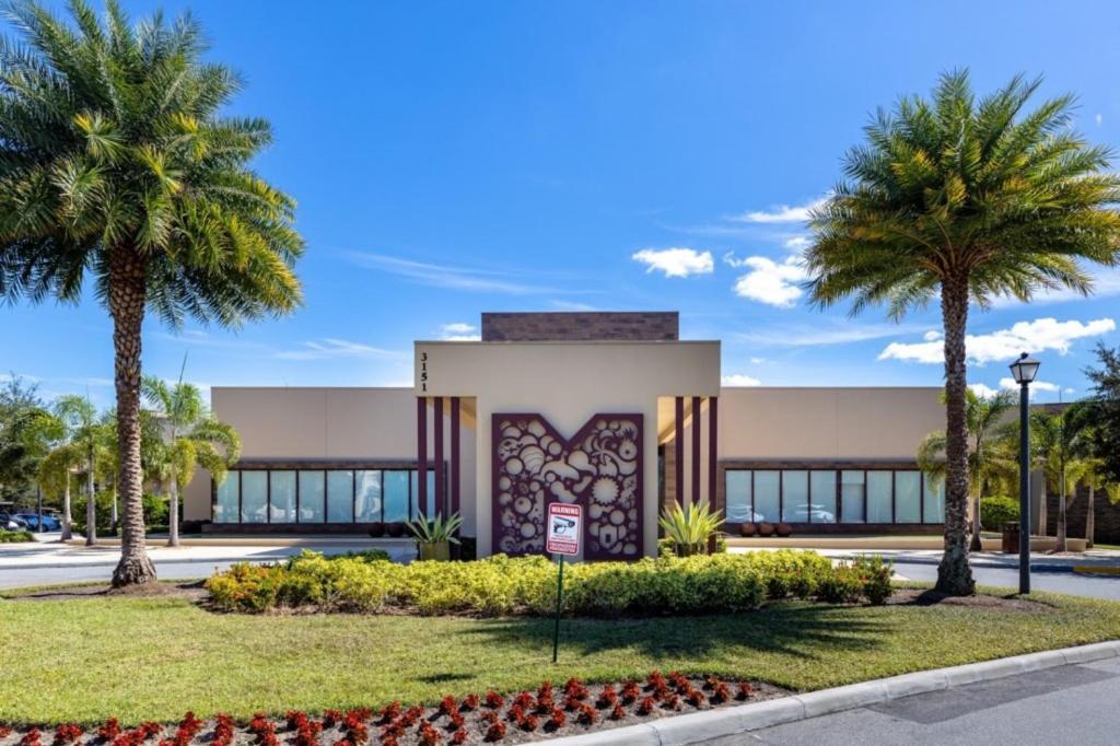 4 Bedroom- 4,5 Bathroom Magic Village 7603 Rd Holiday home Orlando