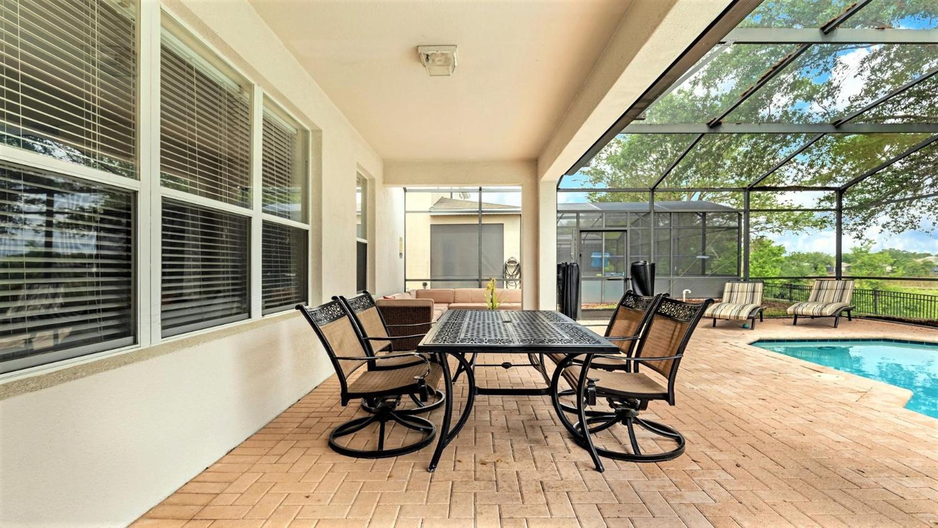With Lakeview Close To W Pool Holiday home Orlando