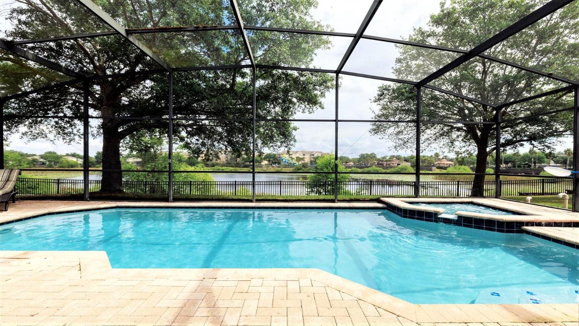 With Lakeview Close To W Pool Holiday home *