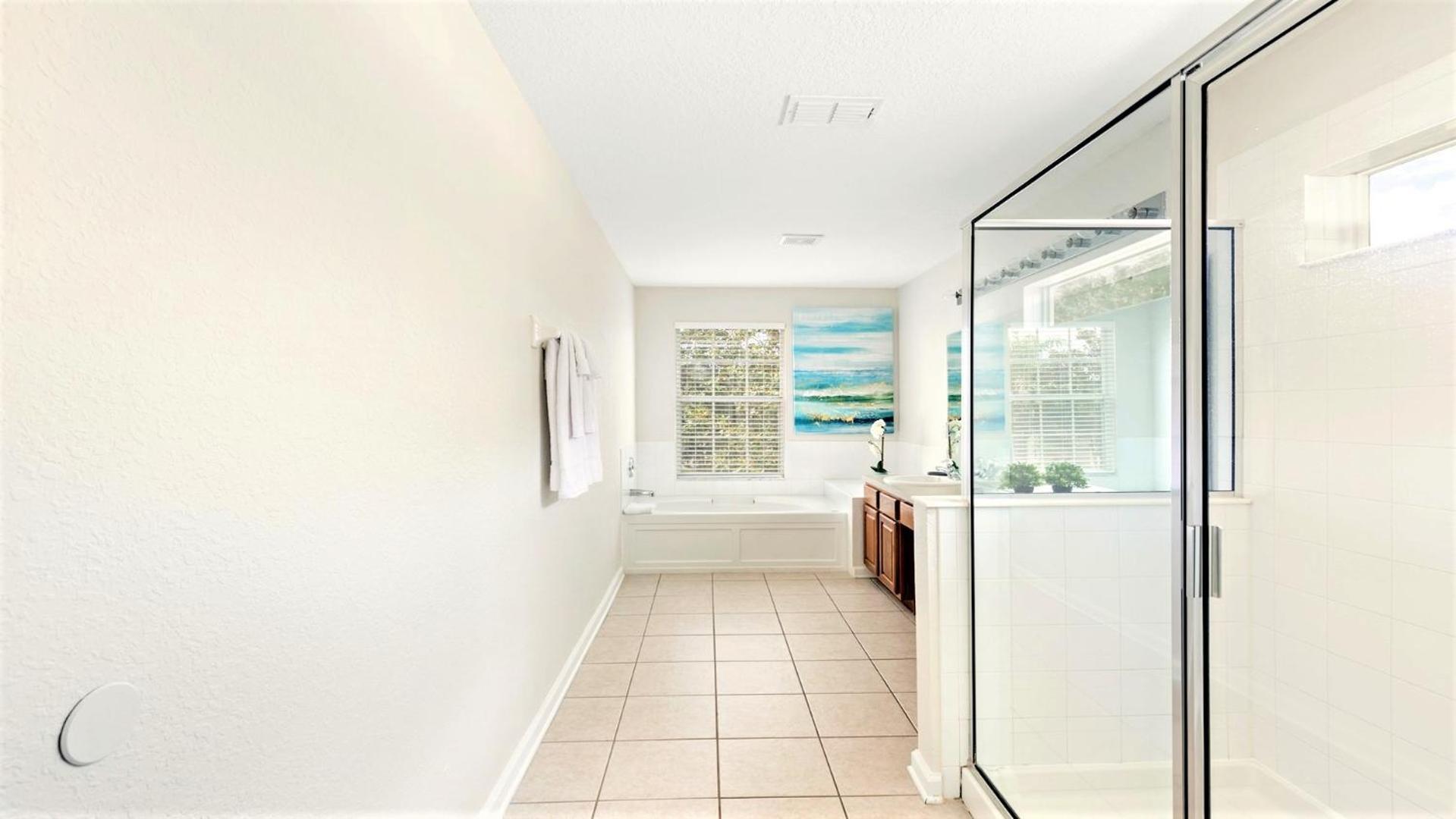 With Lakeview Close To W Pool Orlando