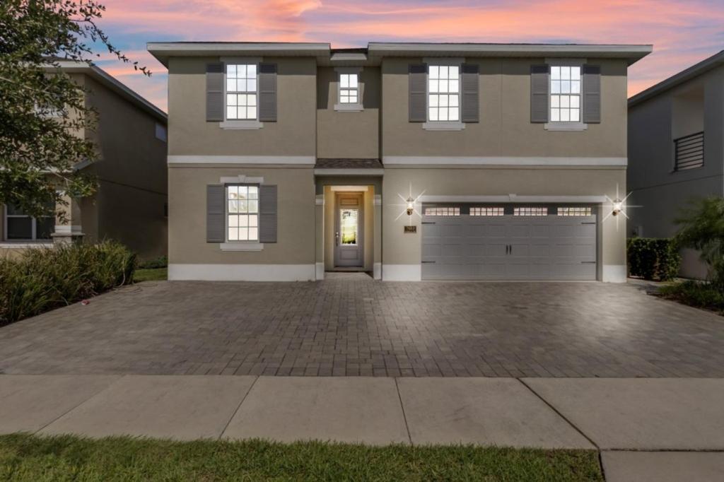 8 Bedroom- 6,5 Bathroom Encore 7683 Fd *