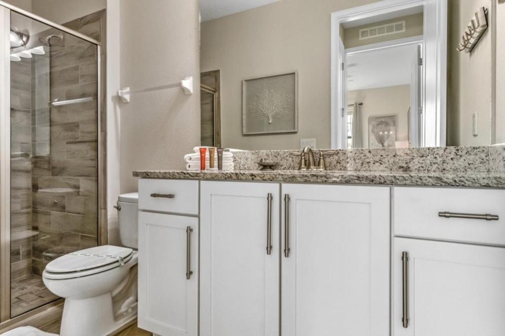8 Bedroom- 6,5 Bathroom Encore 7683 Fd *
