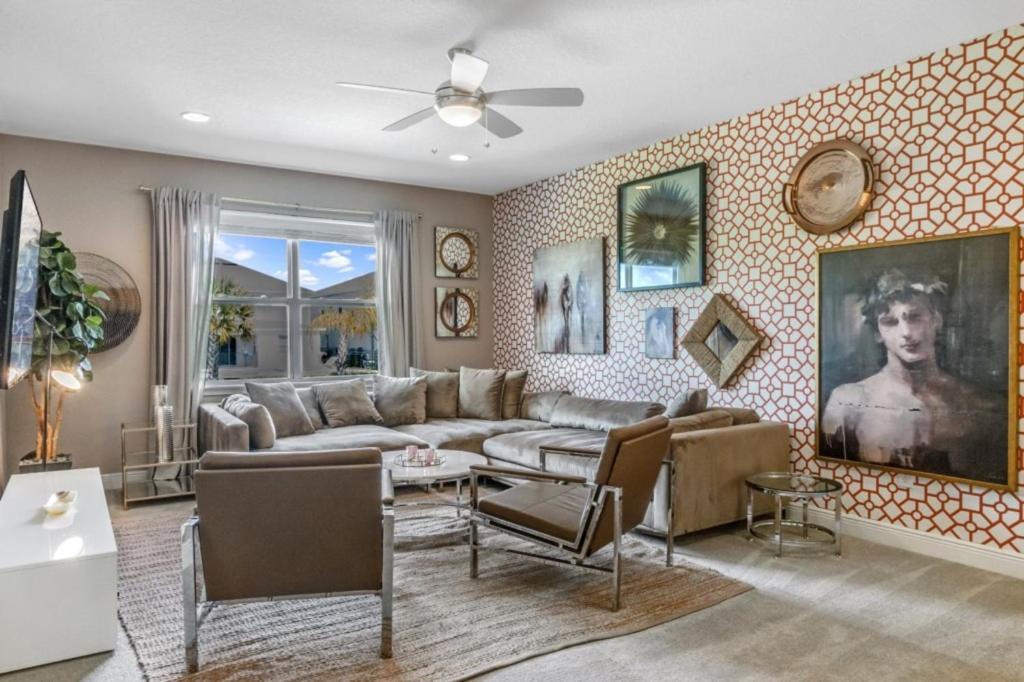 8 Bedroom- 6,5 Bathroom Encore 7683 Fd Holiday home Orlando