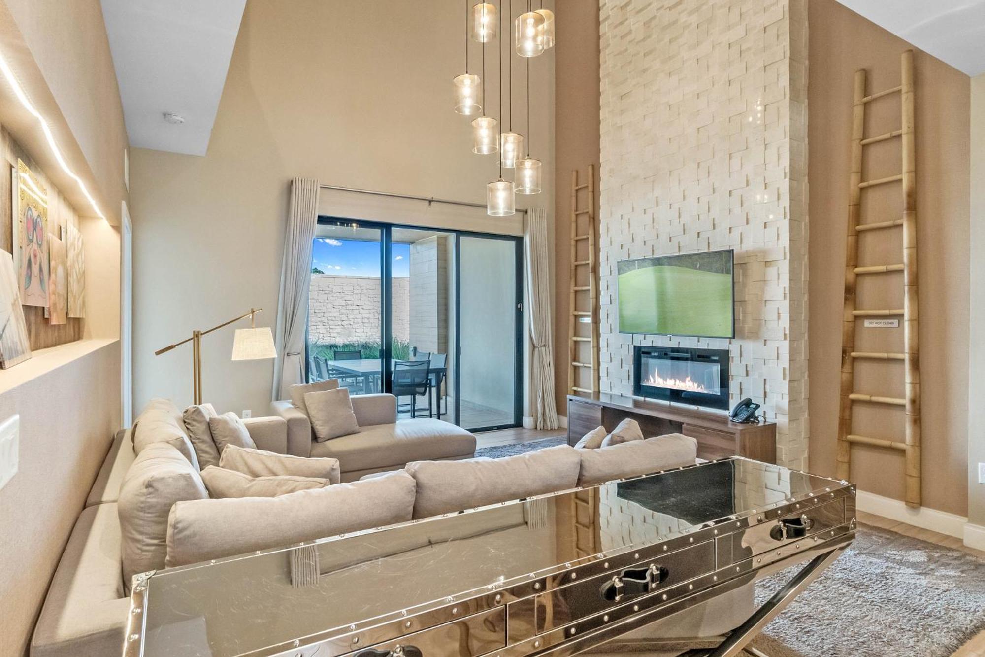 4 Bedroom - 5 Bathroom Magic Village 7575 Bd Holiday home *