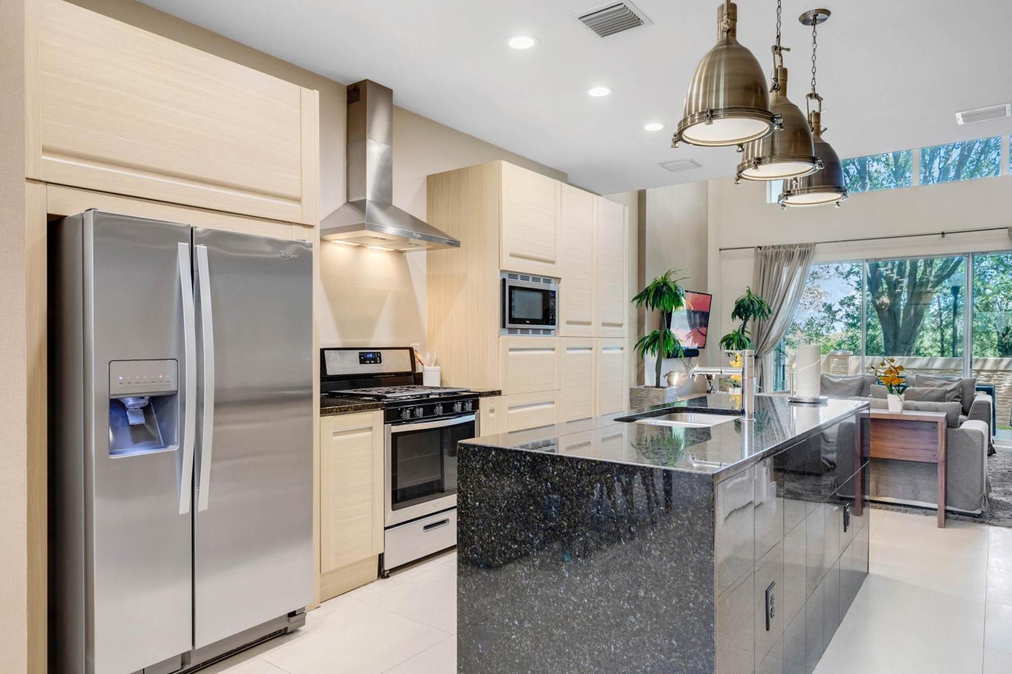 3 Bedroom- 3,5 Bathroom Magic Village 7669 Rd