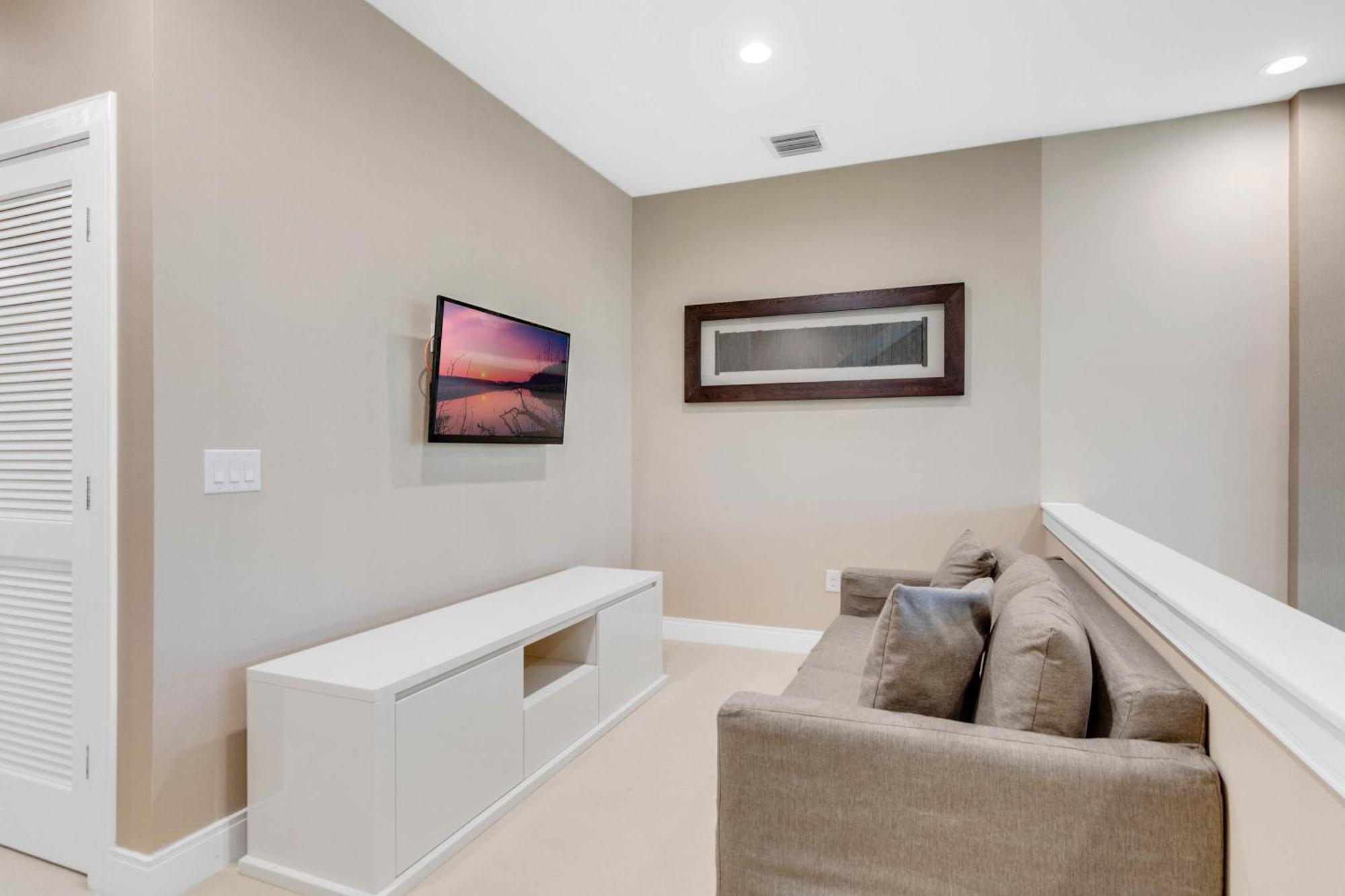 3 Bedroom- 3,5 Bathroom Magic Village 7669 Rd Holiday home *