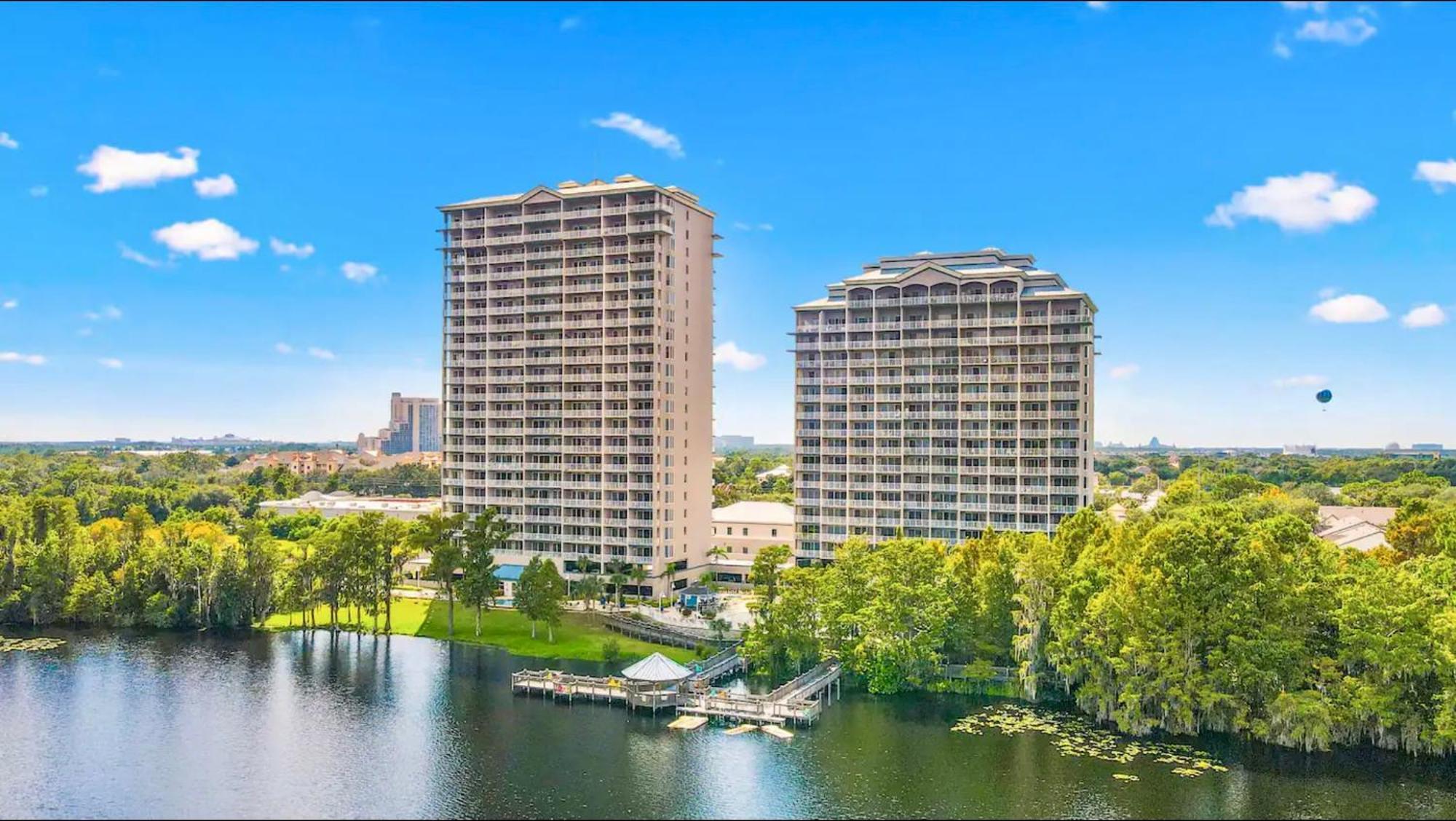 Balcony King - & Pool View Apartment *