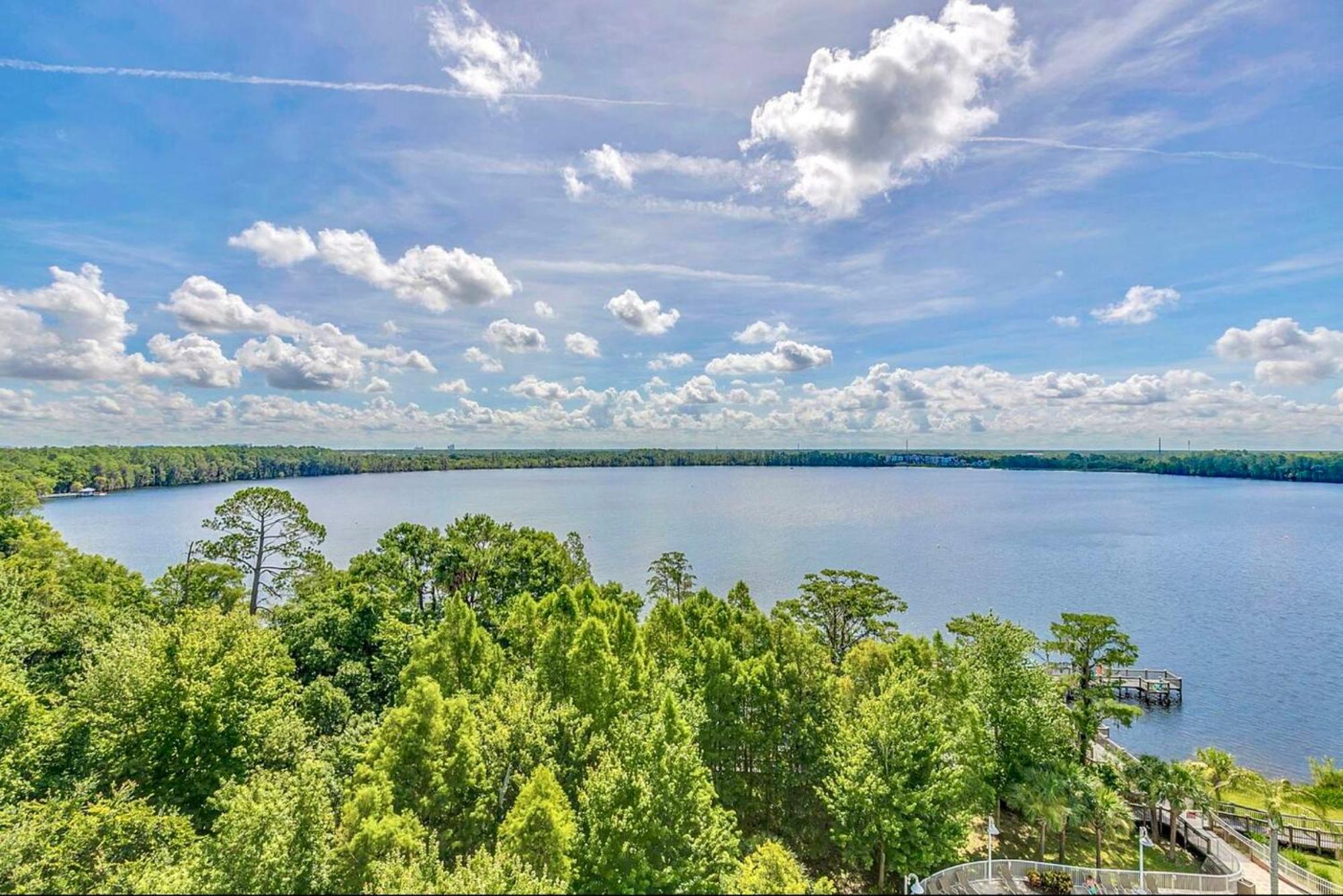 Balcony King - & Pool View * Orlando