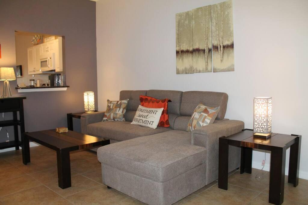 Affordable 3 Miles From And Golf! Apartment *