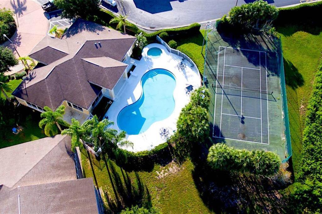 Apartment Affordable 3 Miles From And Golf! Orlando
