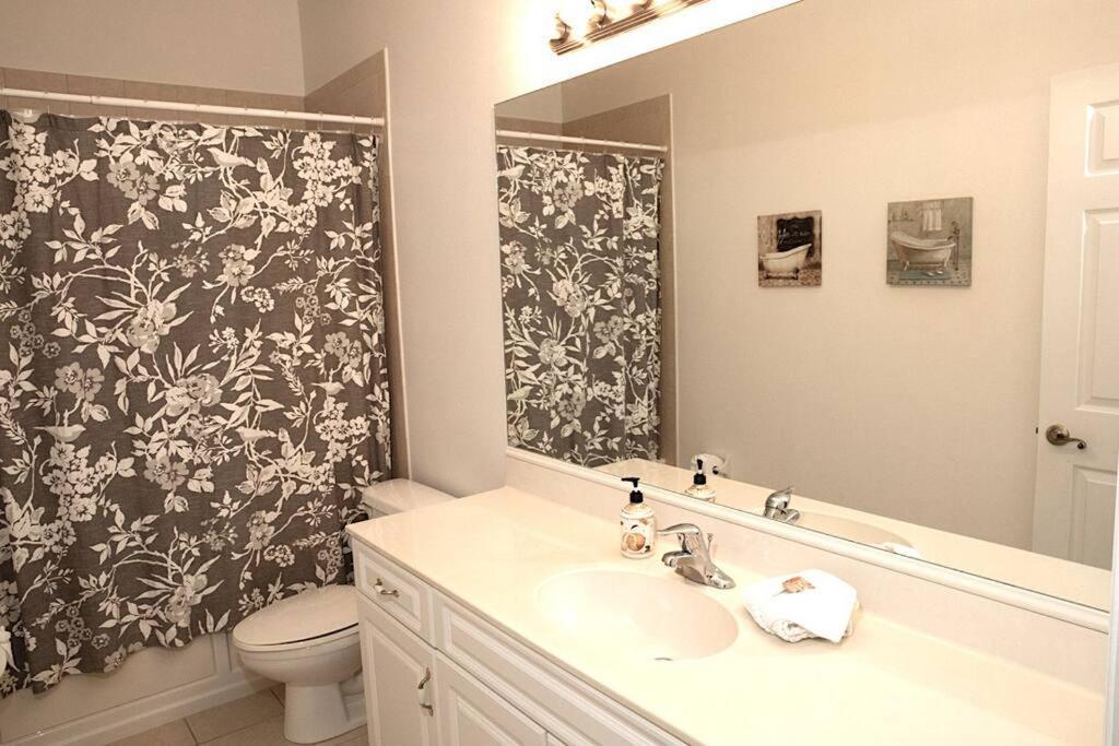 Affordable 3 Miles From And Golf! * Orlando