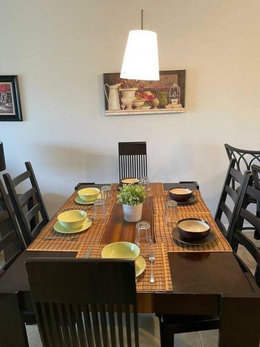 Affordable 3 Miles From And Golf!