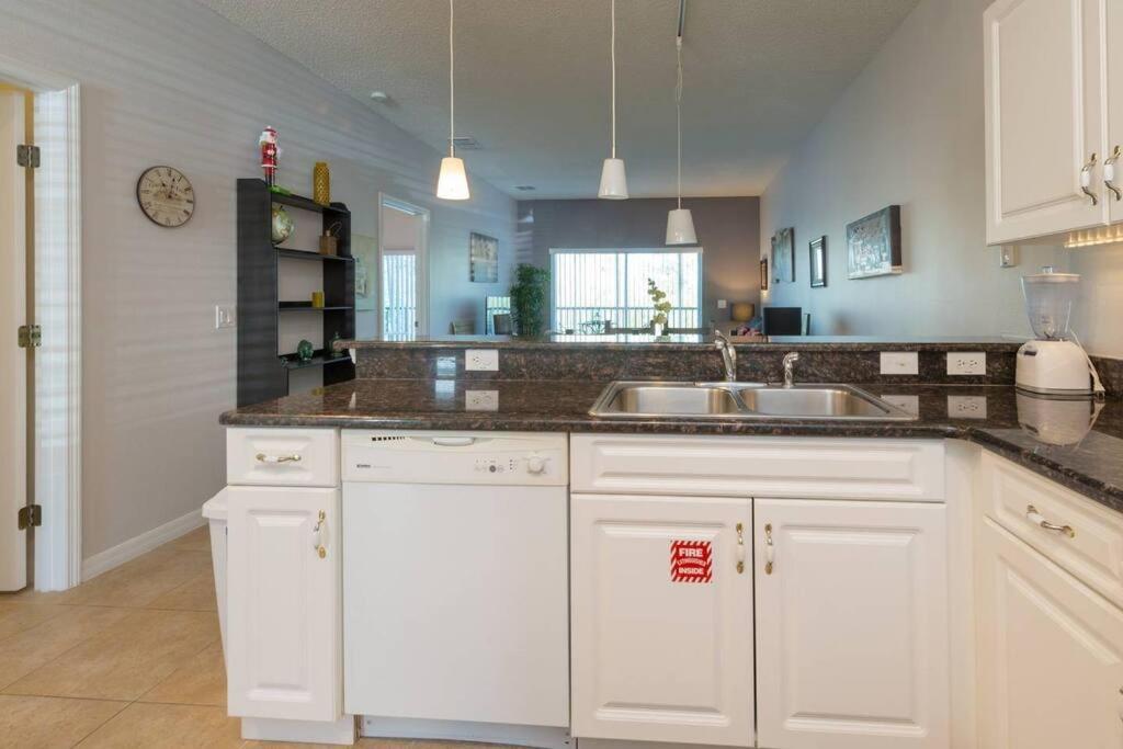 Affordable 3 Miles From And Golf! *