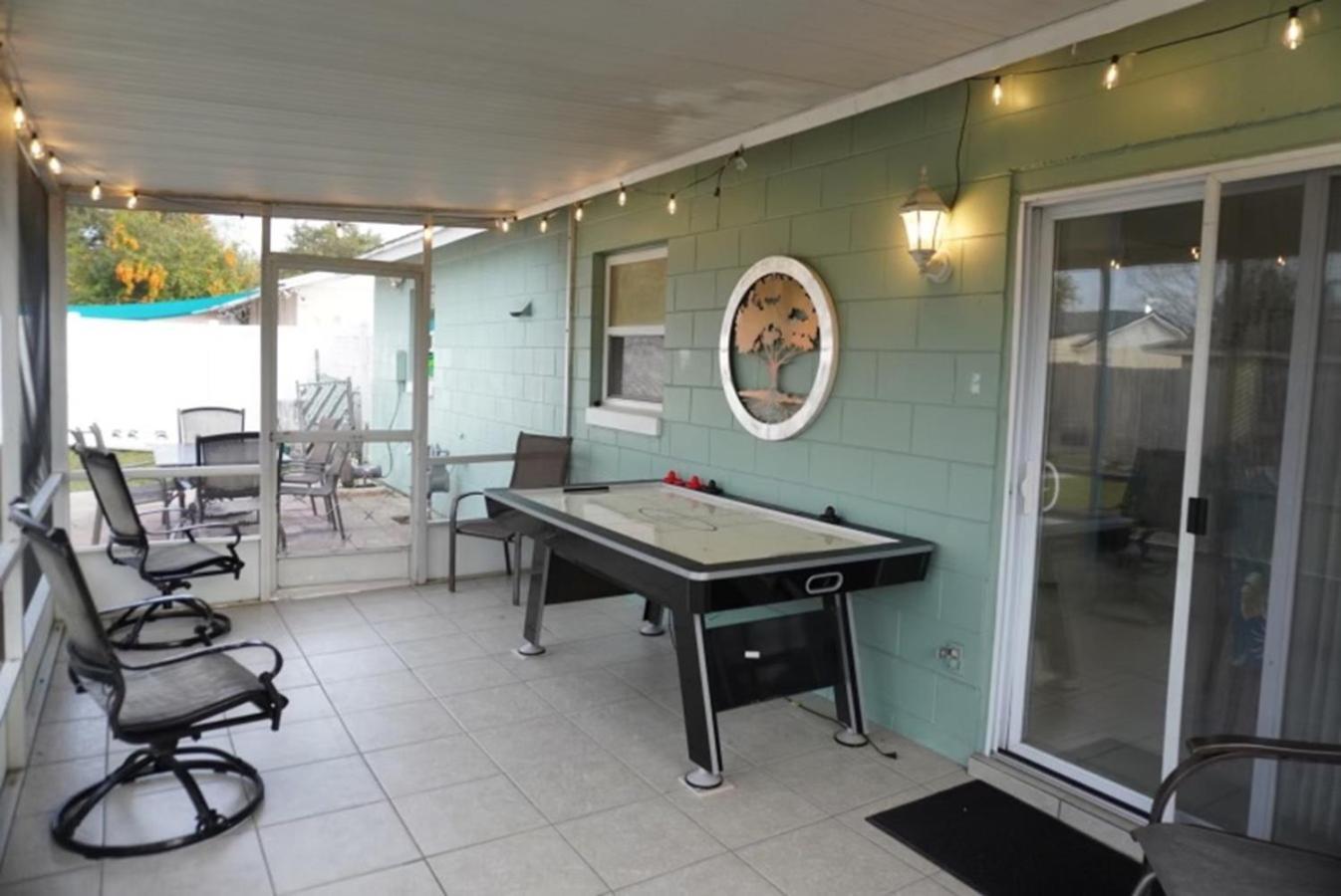 House Of Blues-3 Bedrooms+gameroom *
