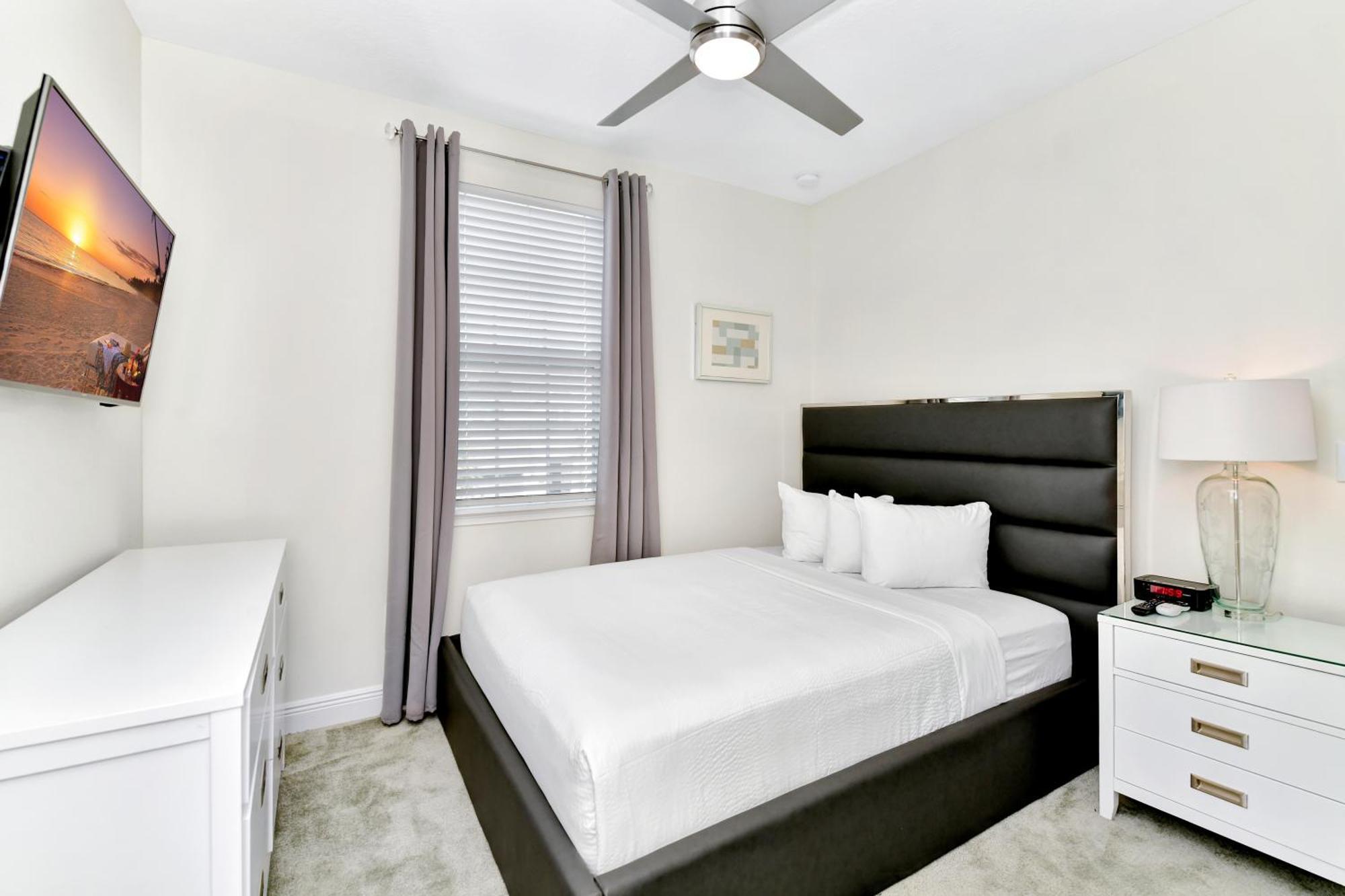 Swanky Six Bedroom With Private Pool Near At Encore By Rentyl - 7394mr