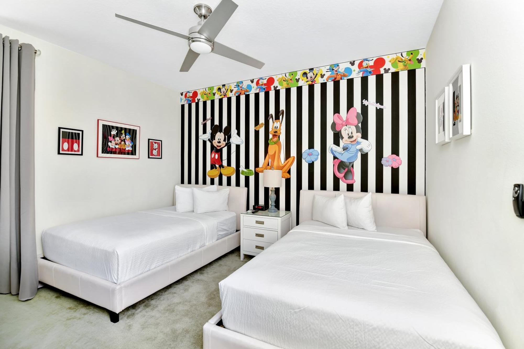 Swanky Six Bedroom With Private Pool Near At Encore By Rentyl - 7394mr *